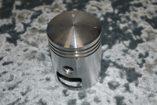 Píst J 250/Kývačka-67.00 čep15